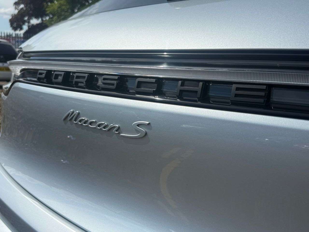 2024 PORSCHE MACAN 2024 PORSCHE MACAN