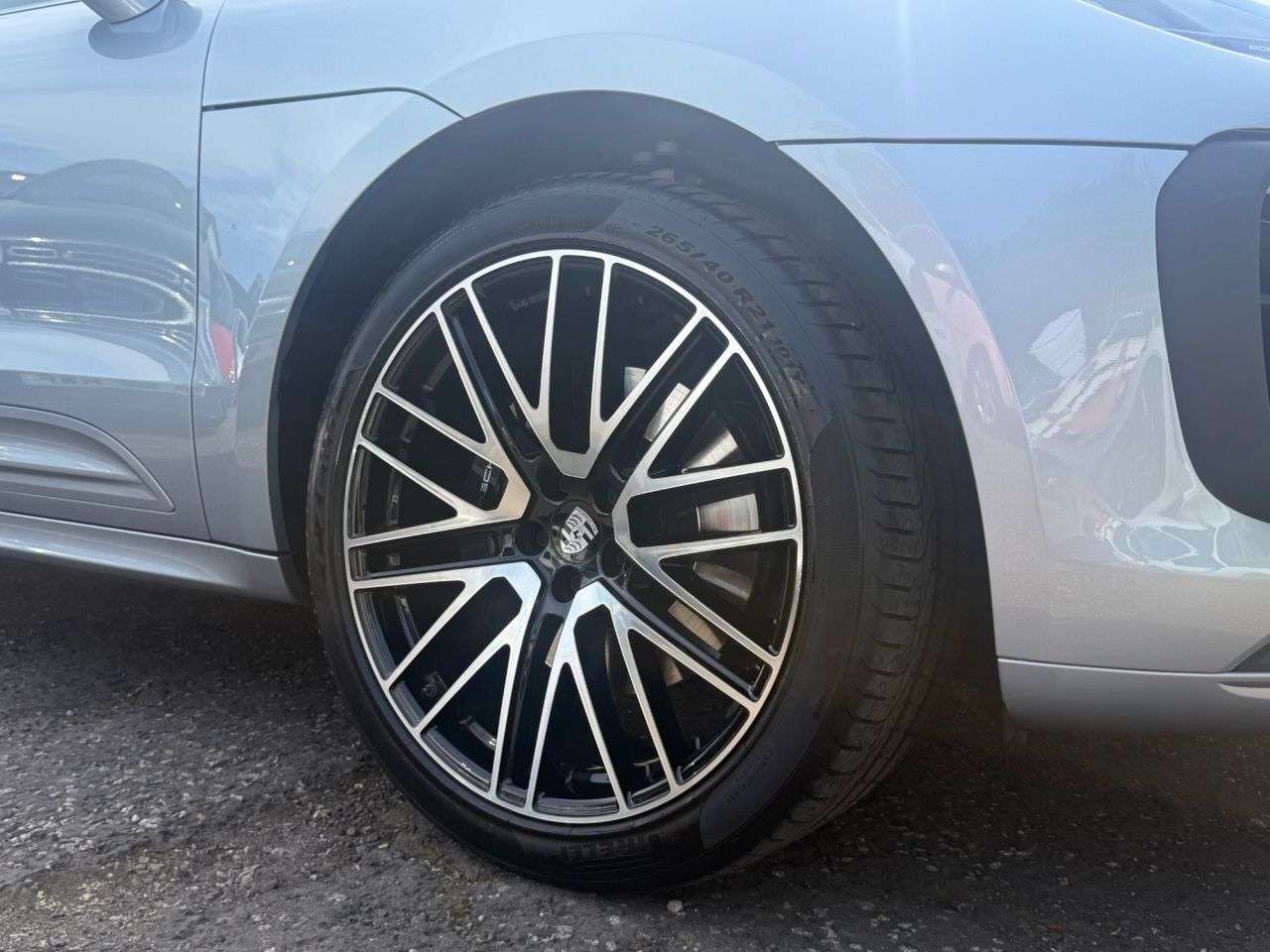 2024 PORSCHE MACAN 2024 PORSCHE MACAN