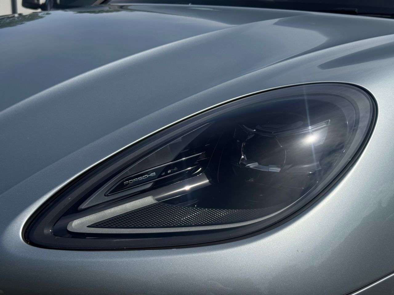 2024 PORSCHE MACAN 2024 PORSCHE MACAN