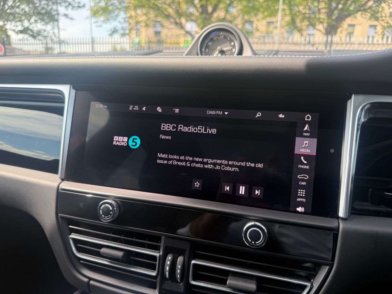 2024 PORSCHE MACAN 2024 PORSCHE MACAN