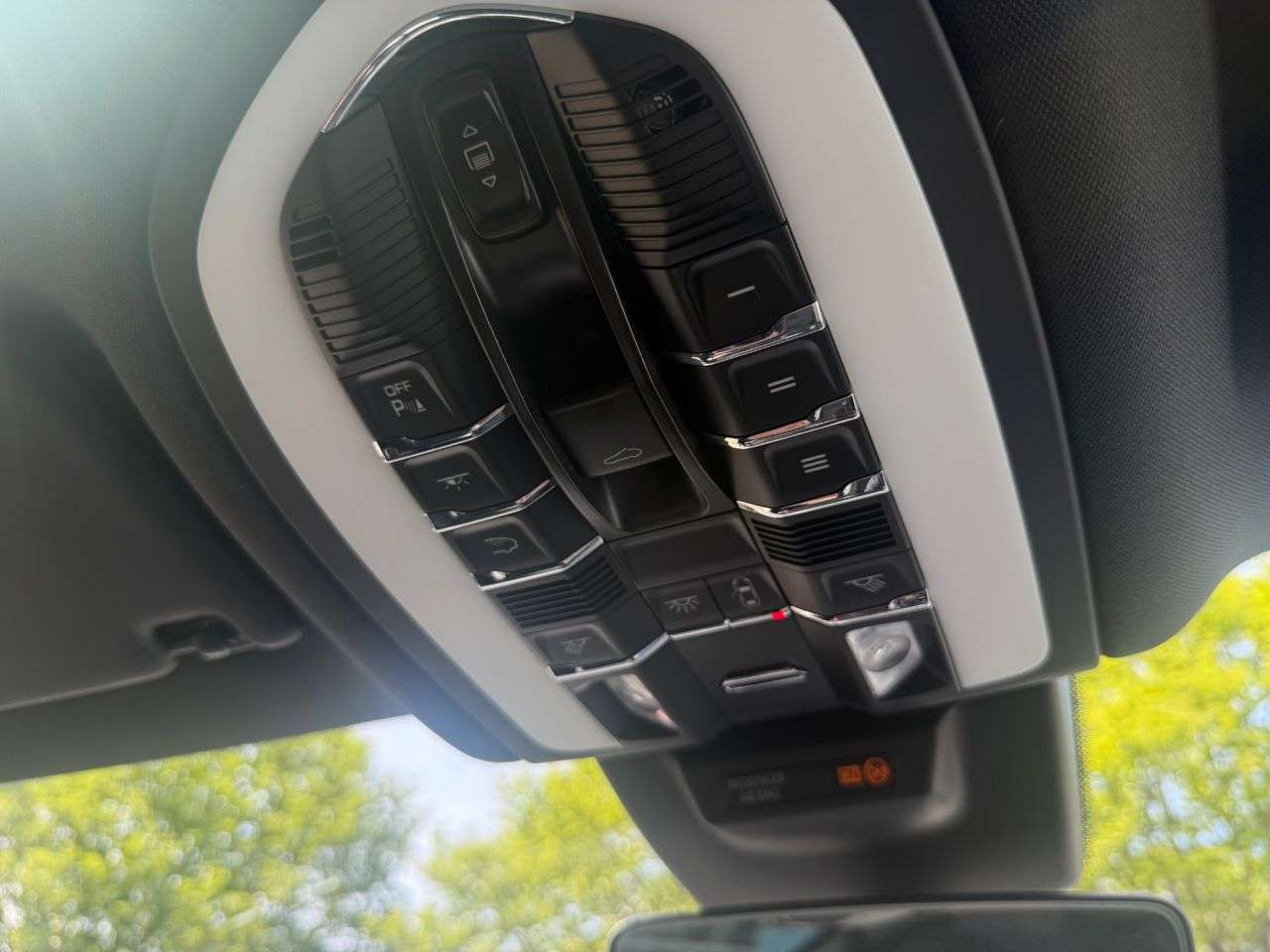 2024 PORSCHE MACAN 2024 PORSCHE MACAN