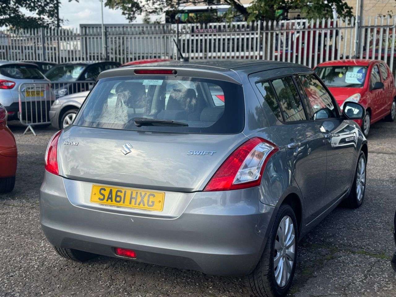 2011 SUZUKI SWIFT 2011 SUZUKI SWIFT