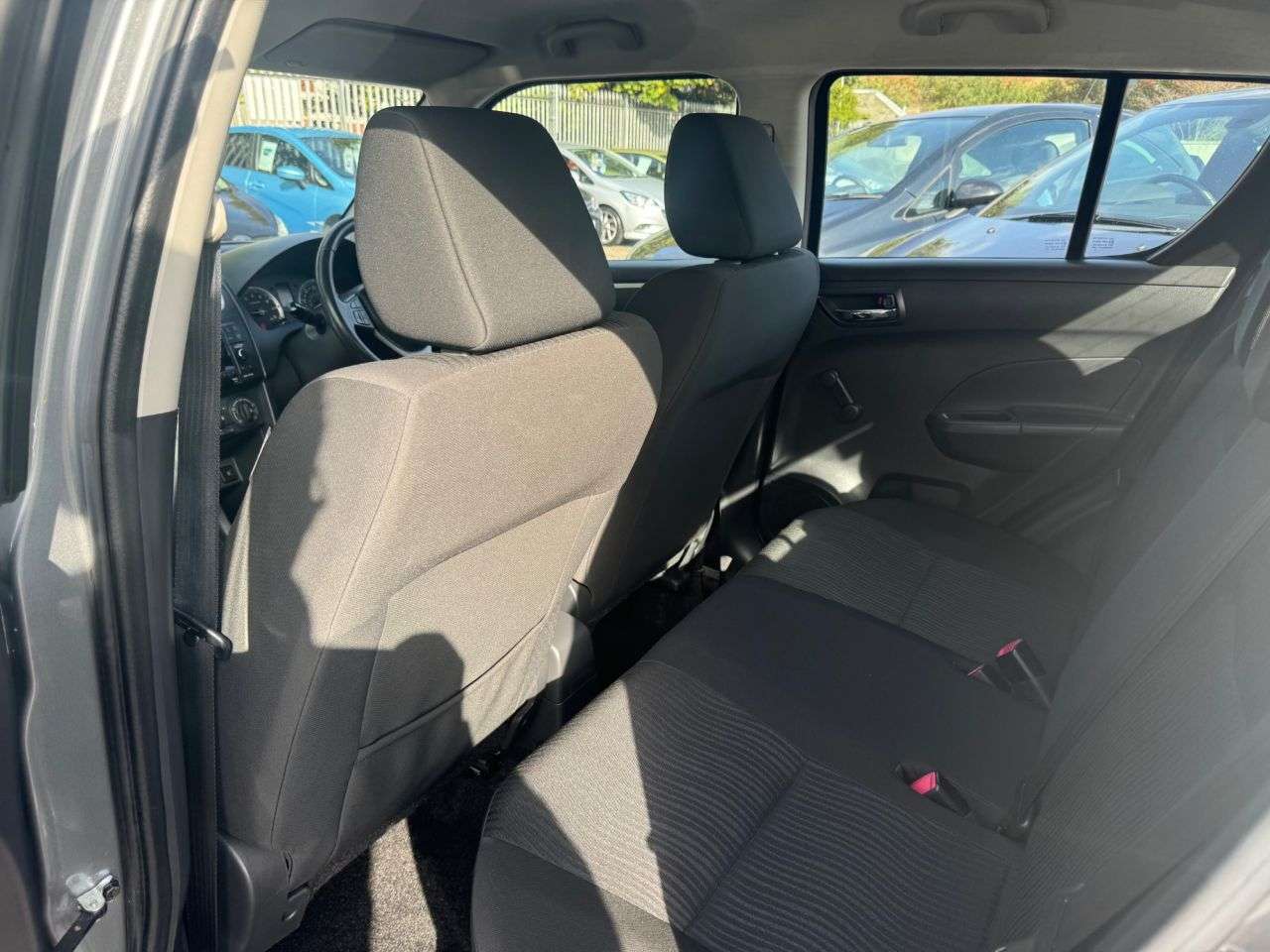 2011 SUZUKI SWIFT 2011 SUZUKI SWIFT