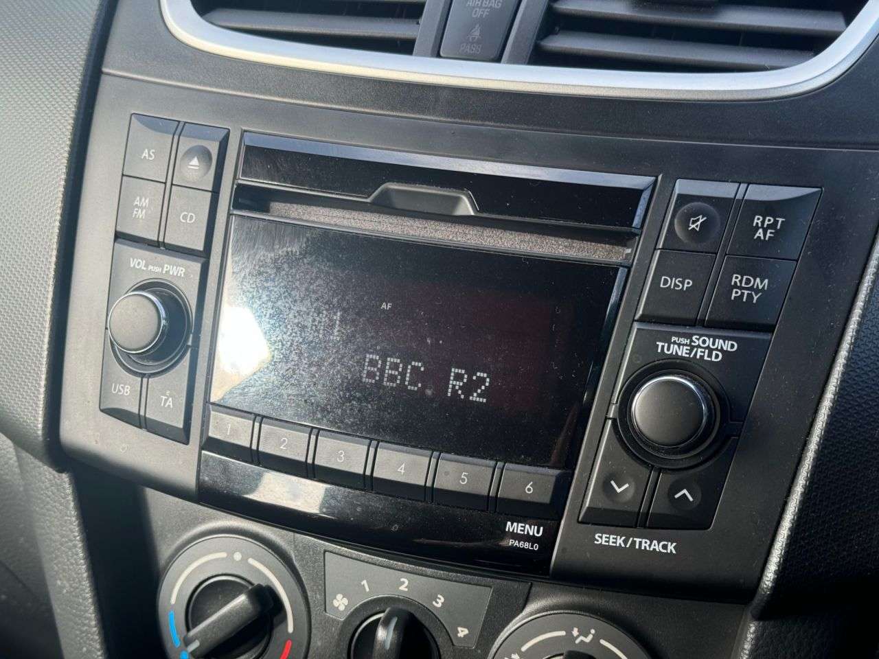 2011 SUZUKI SWIFT 2011 SUZUKI SWIFT