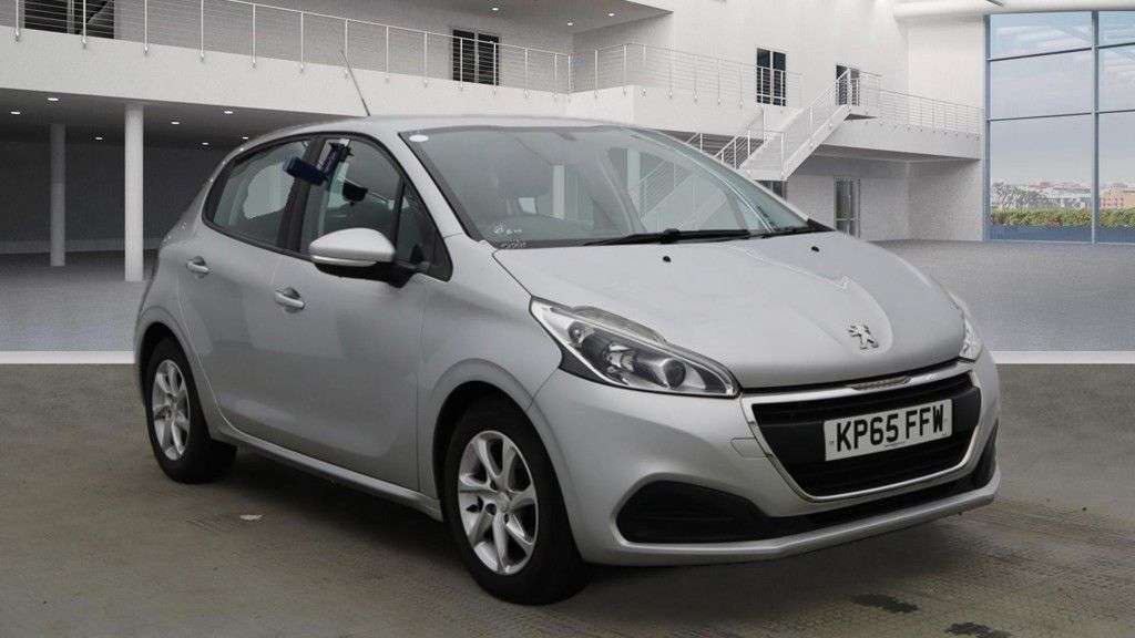 Check out this Peugeot 208 2015 Diesel Manual
