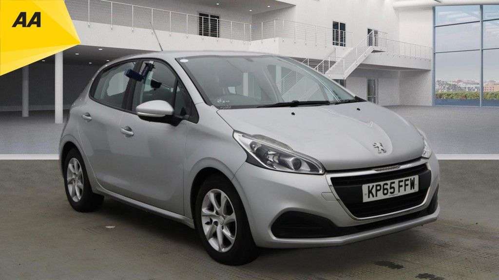 A 2015 PEUGEOT 208 1.6 BlueHDi Active Hatchback 5dr Diesel Manual Euro 6 (75 ps) A 2015 PEUGEOT 208 1.6 BlueHDi Active Hatchback 5dr Diesel Manual Euro 6 (75 ps)