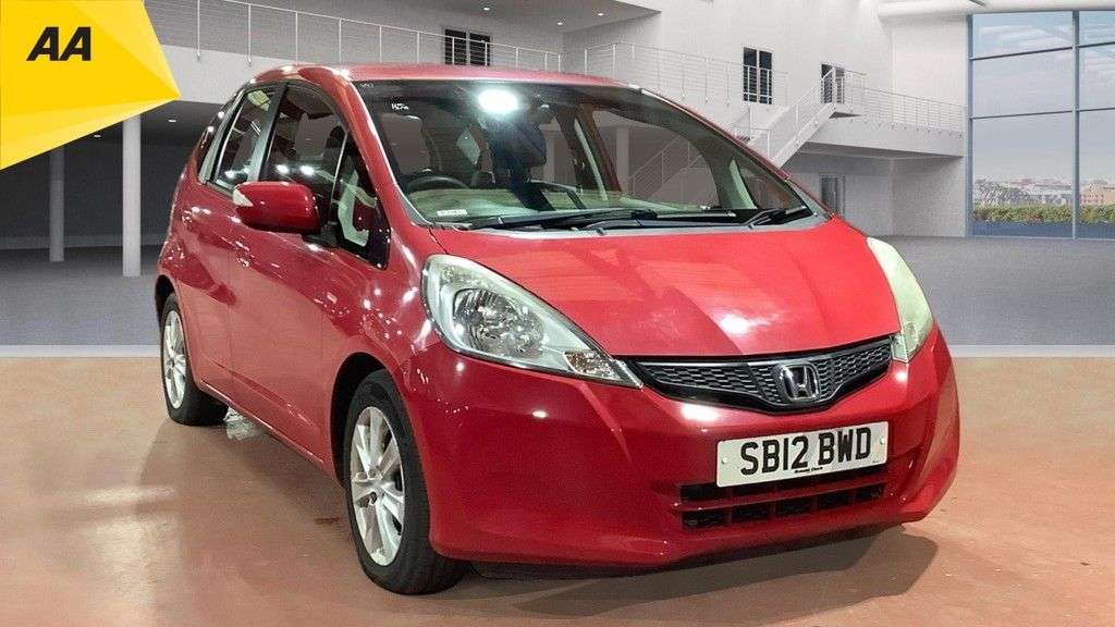 A 2012 HONDA JAZZ 1.4 i-VTEC ES Hatchback 5dr Petrol CVT Euro 5 (99 ps) A 2012 HONDA JAZZ 1.4 i-VTEC ES Hatchback 5dr Petrol CVT Euro 5 (99 ps)