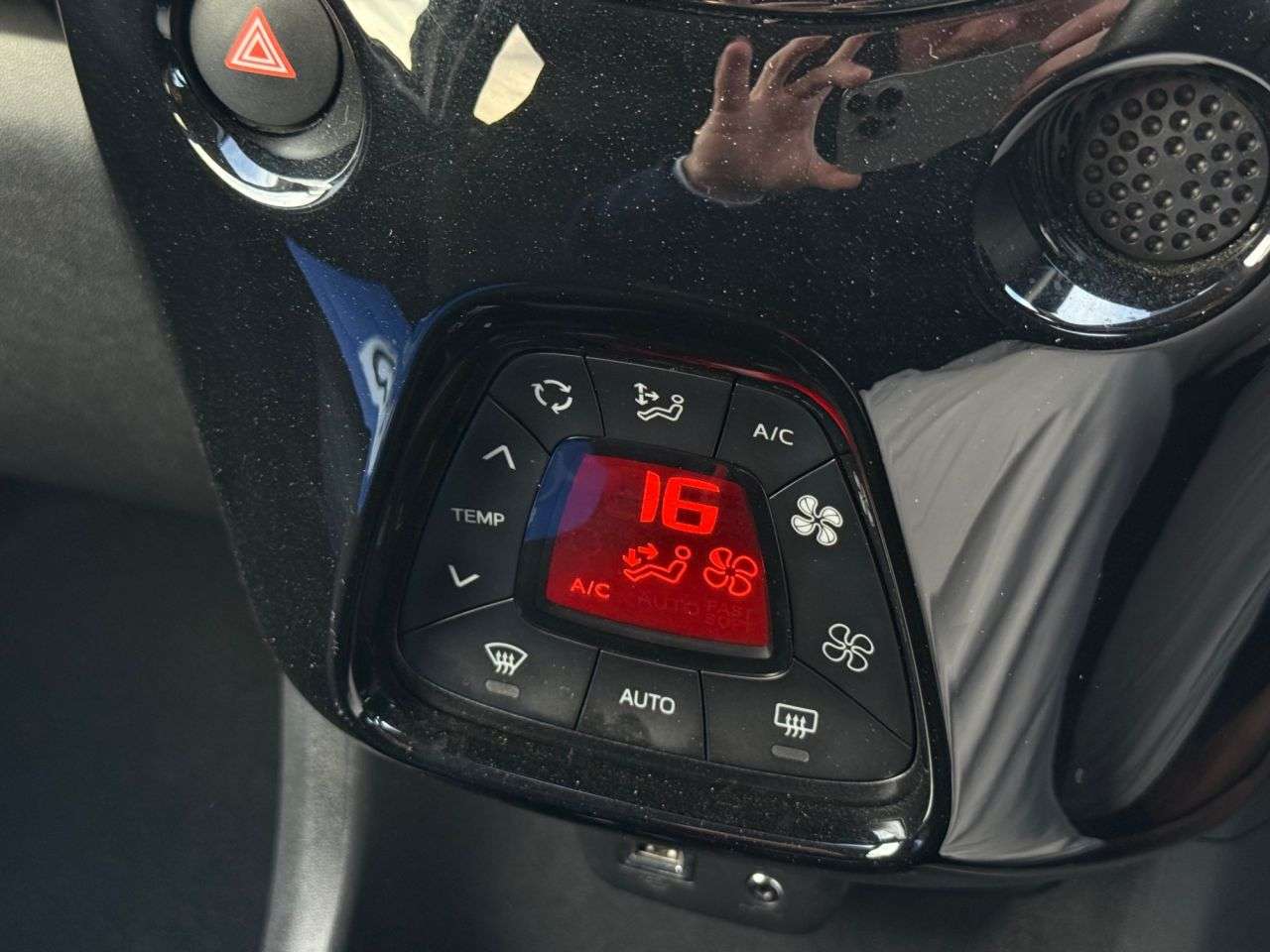 2021 PEUGEOT 108 2021 PEUGEOT 108