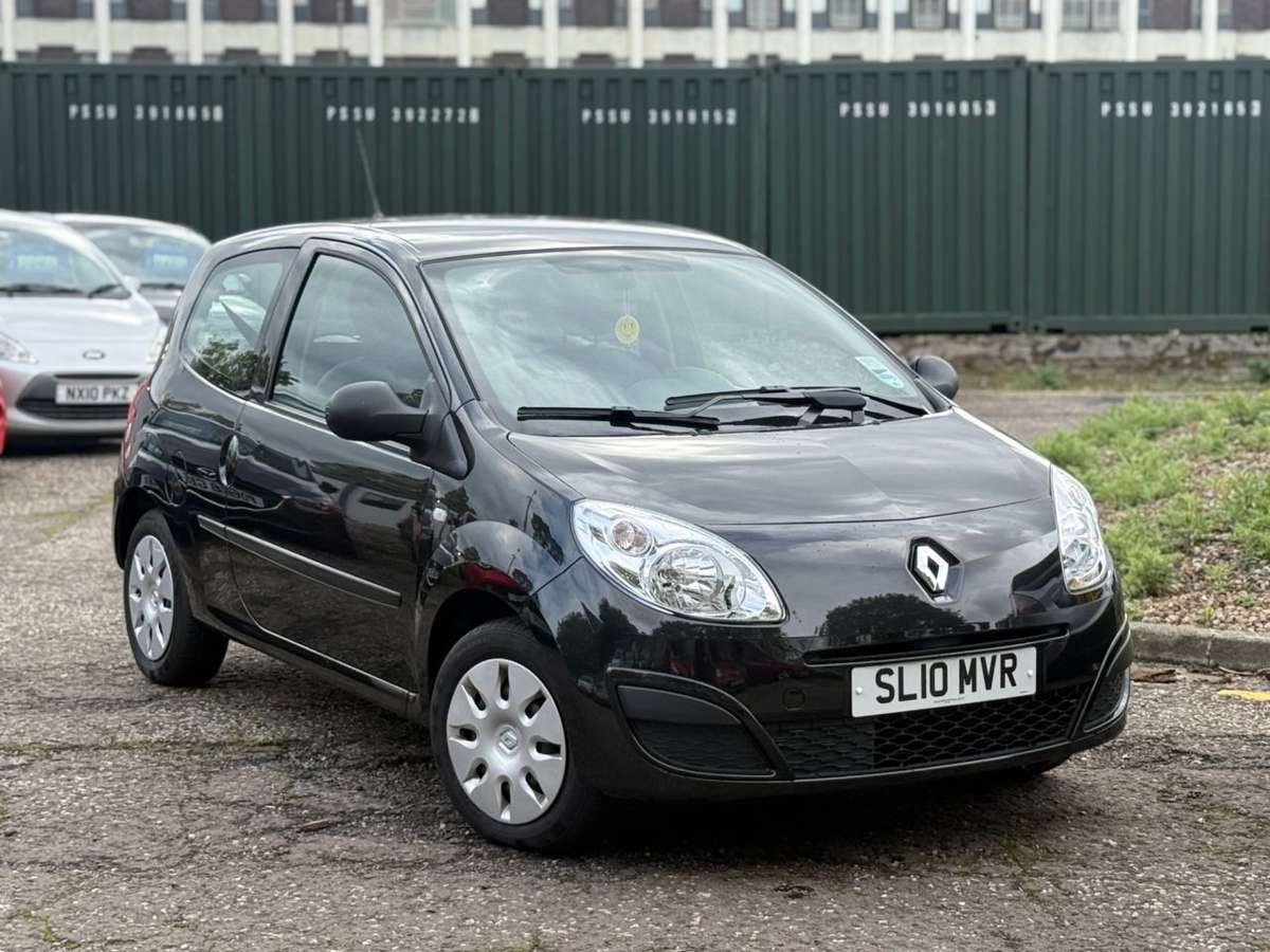 Check out this Renault Twingo 2010 Petrol Manual