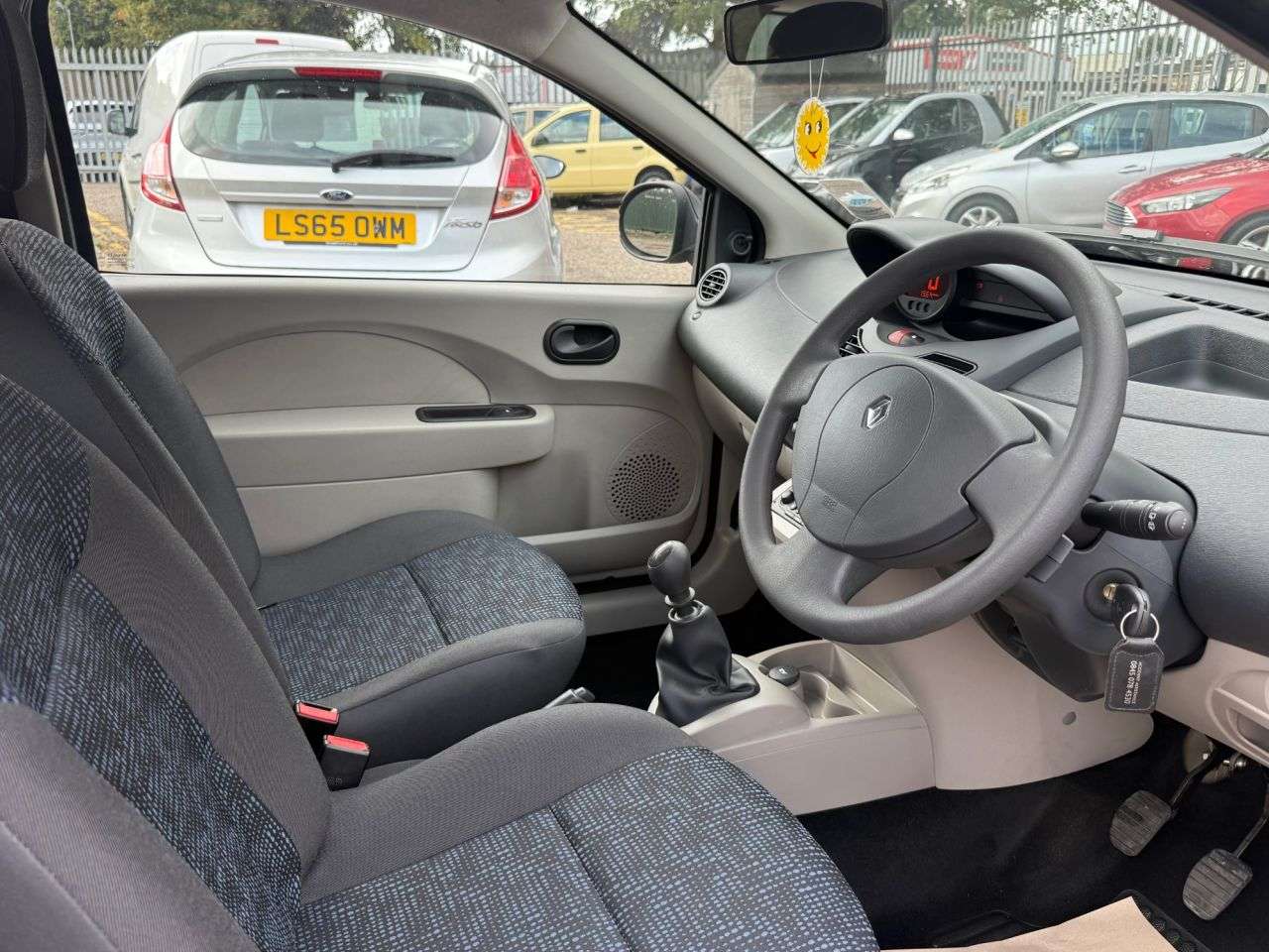 2010 RENAULT TWINGO 2010 RENAULT TWINGO