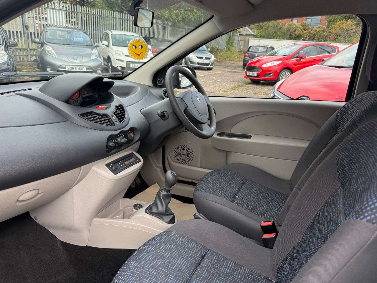 2010 RENAULT TWINGO 2010 RENAULT TWINGO