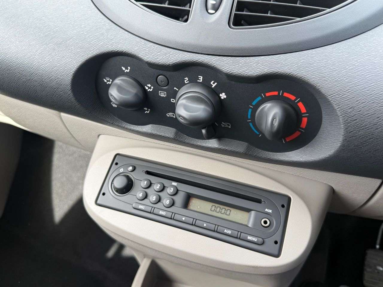 2010 RENAULT TWINGO 2010 RENAULT TWINGO