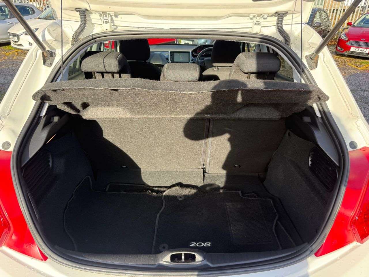 2015 PEUGEOT 208 2015 PEUGEOT 208