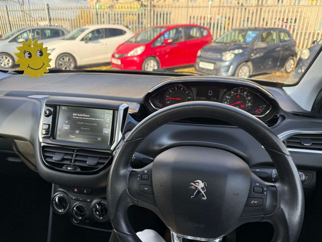 2015 PEUGEOT 208 2015 PEUGEOT 208