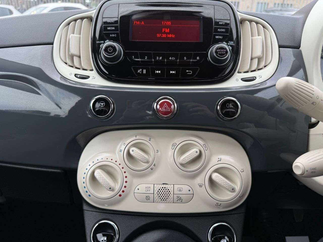 2019 FIAT 500 2019 FIAT 500
