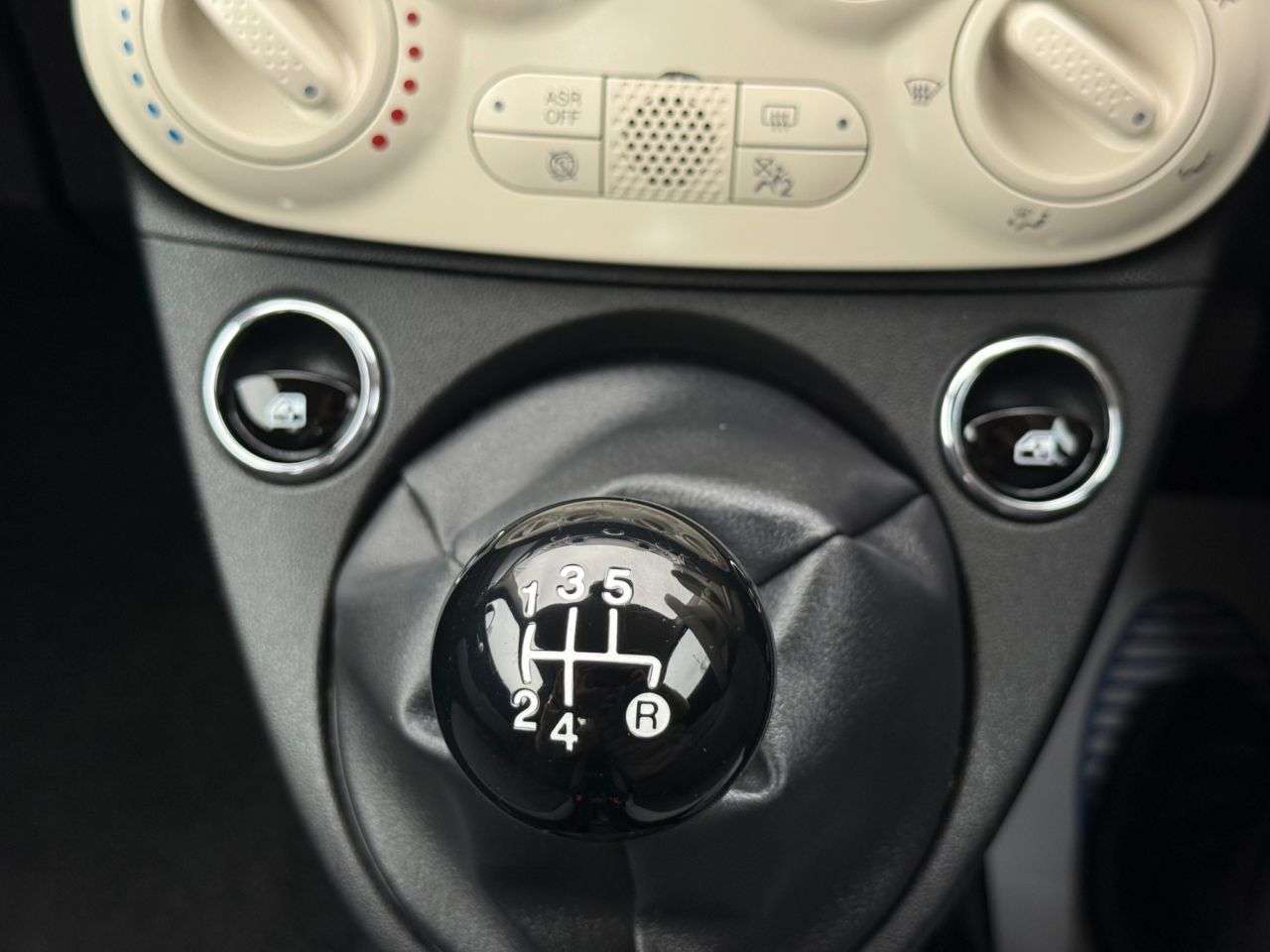 2019 FIAT 500 2019 FIAT 500