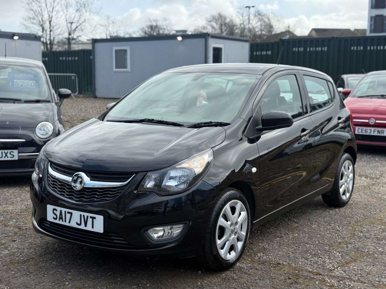 A 2017 VAUXHALL VIVA 1.0i SE Hatchback 5dr Petrol Manual Euro 6 (a/c) (75 ps) A 2017 VAUXHALL VIVA 1.0i SE Hatchback 5dr Petrol Manual Euro 6 (a/c) (75 ps)