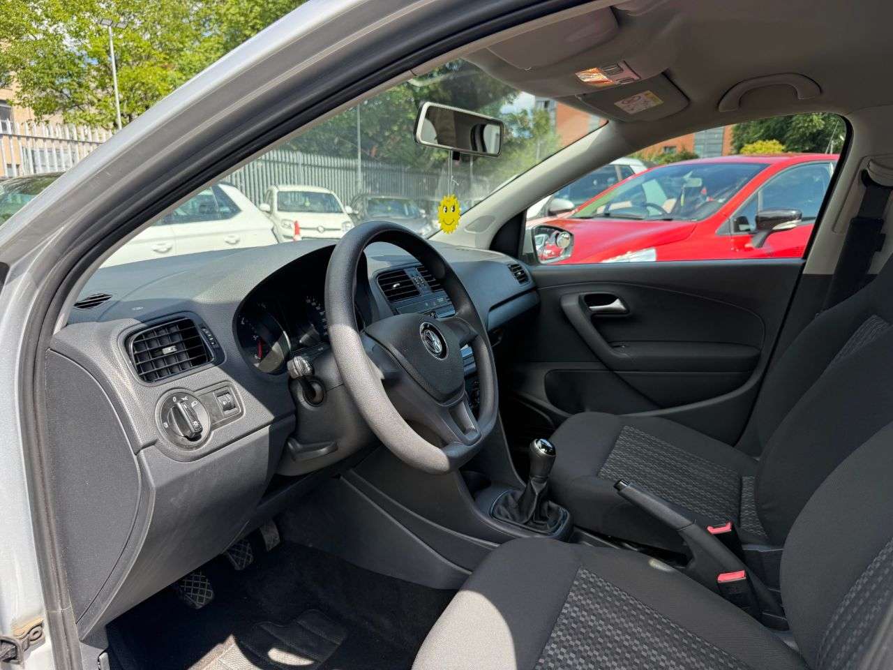 2015 VOLKSWAGEN POLO 2015 VOLKSWAGEN POLO
