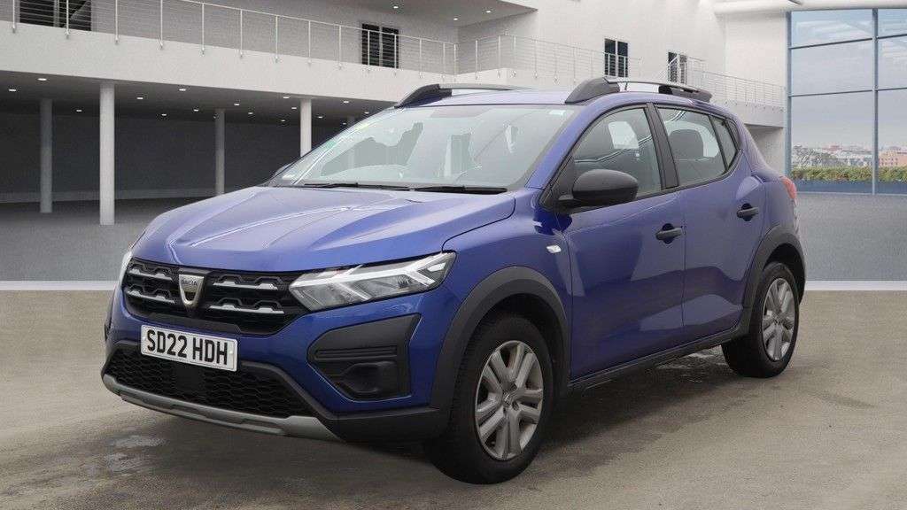 A 2022 DACIA SANDERO STEPWAY 1.0 TCe Essential Hatchback 5dr Petrol Manual Euro 6 (s/s) (90 ps) A 2022 DACIA SANDERO STEPWAY 1.0 TCe Essential Hatchback 5dr Petrol Manual Euro 6 (s/s) (90 ps)