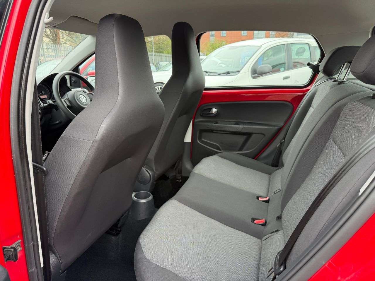 2013 VOLKSWAGEN UP! 2013 VOLKSWAGEN UP!