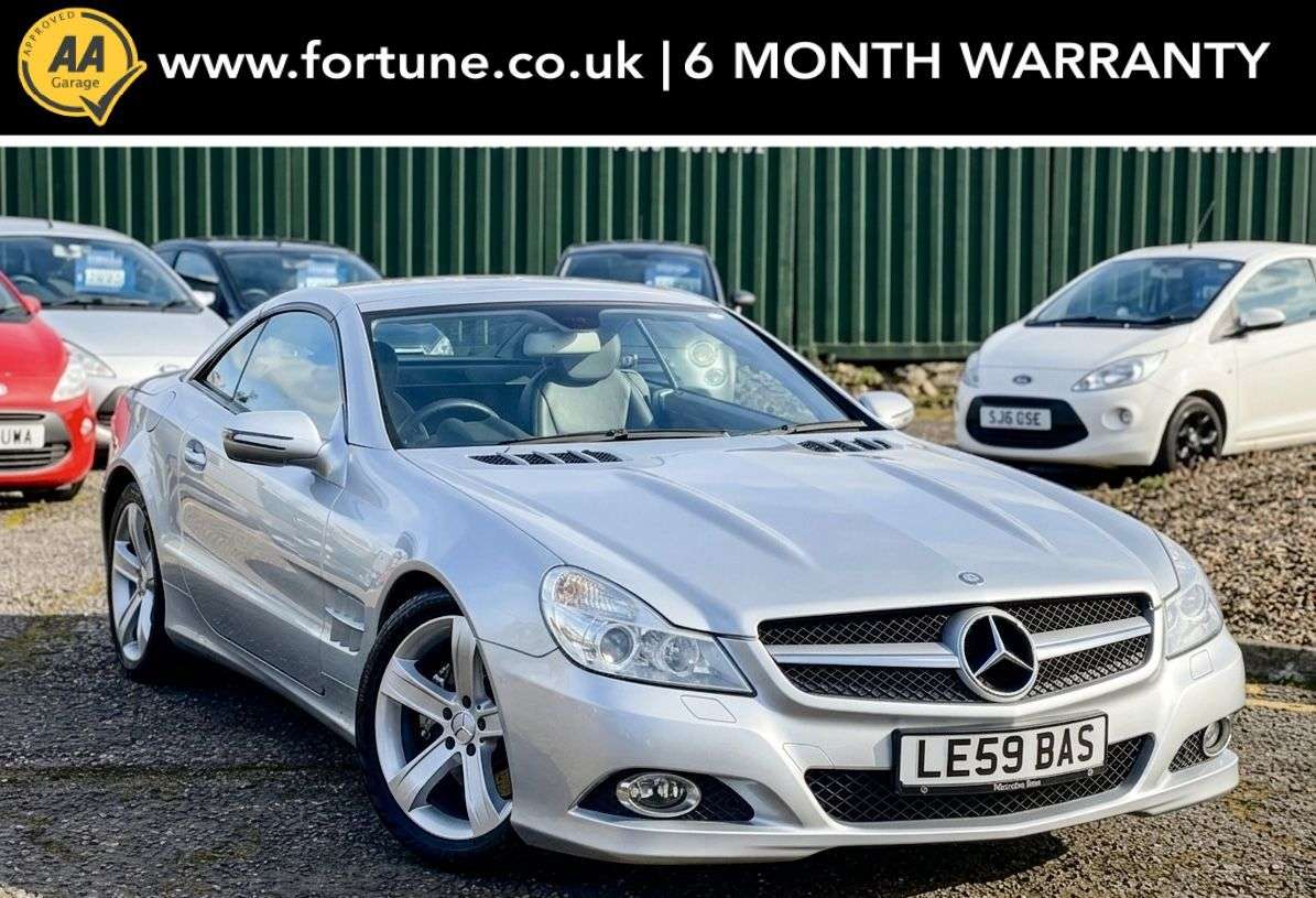 A 2012 MERCEDES-BENZ SL 3.5 SL350 Convertible 2dr Petrol 7G-Tronic (236 g/km, 315 bhp) A 2012 MERCEDES-BENZ SL 3.5 SL350 Convertible 2dr Petrol 7G-Tronic (236 g/km, 315 bhp)