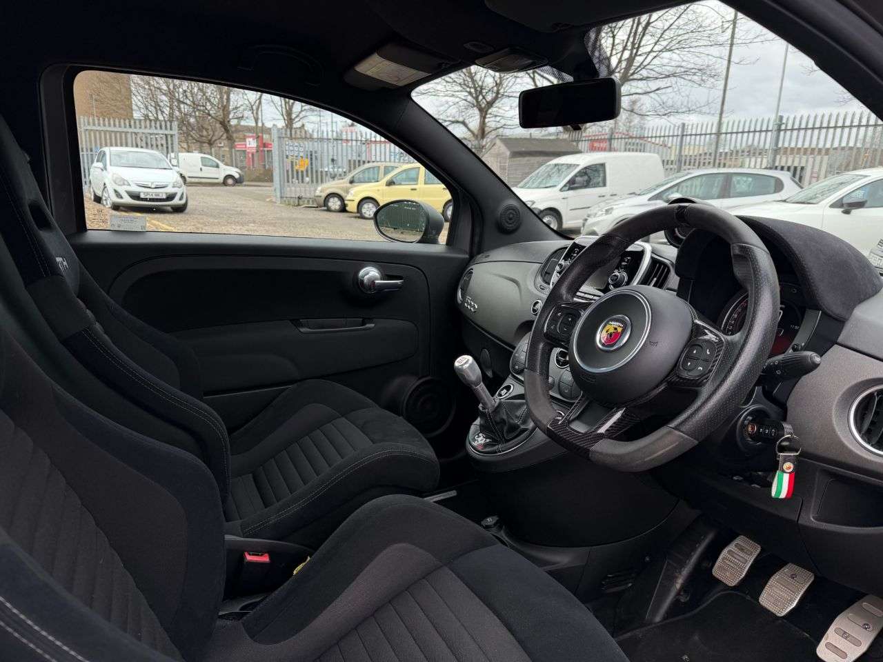 2019 ABARTH 595 2019 ABARTH 595