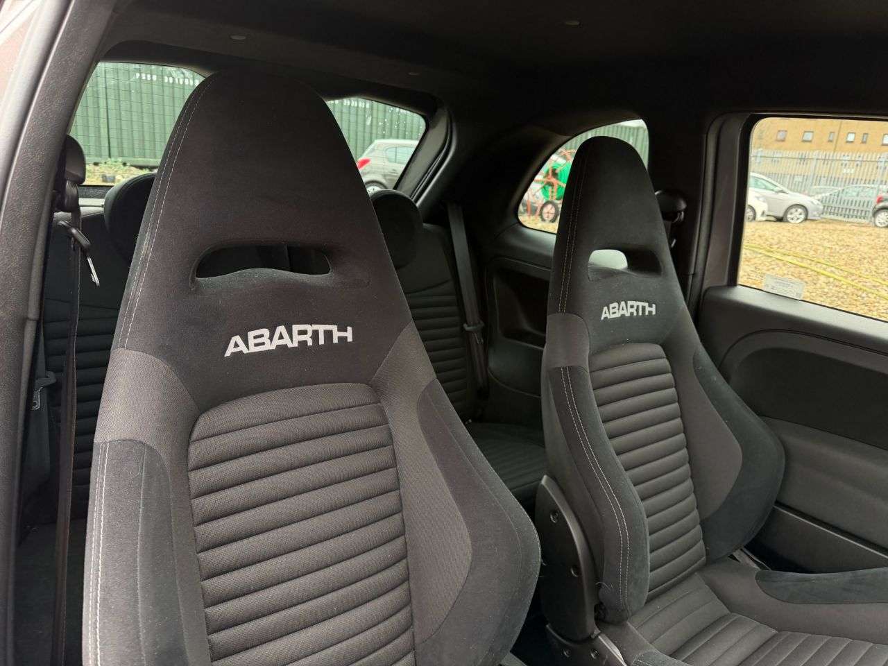 2019 ABARTH 595 2019 ABARTH 595
