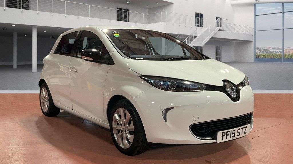 A 2015 RENAULT ZOE 22kWh Dynamique Intens Hatchback 5dr Electric Auto (Battery Lease) (88 bhp) A 2015 RENAULT ZOE 22kWh Dynamique Intens Hatchback 5dr Electric Auto (Battery Lease) (88 bhp)