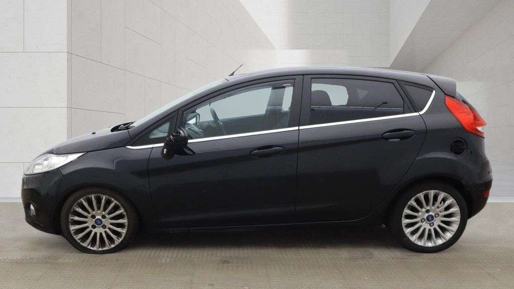 2011 FORD FIESTA 2011 FORD FIESTA