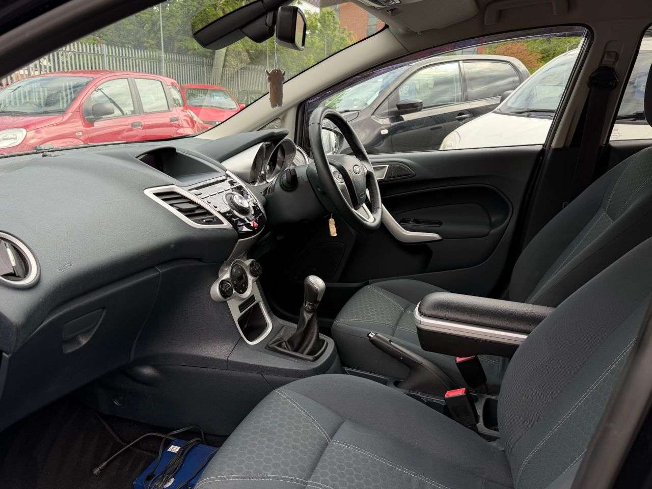 2011 FORD FIESTA 2011 FORD FIESTA