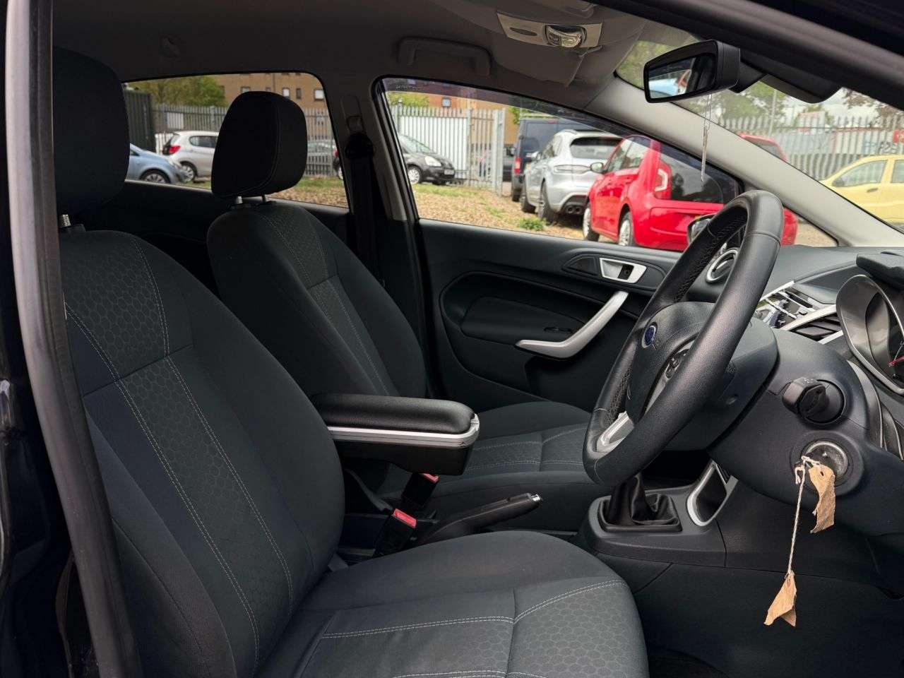 2011 FORD FIESTA 2011 FORD FIESTA