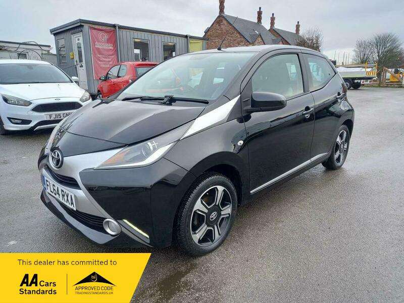 A 2014 TOYOTA AYGO VVT-I X-CLUSIV A 2014 TOYOTA AYGO VVT-I X-CLUSIV