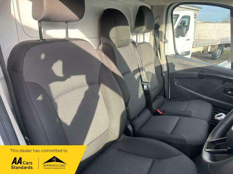2022 RENAULT TRAFIC 2022 RENAULT TRAFIC
