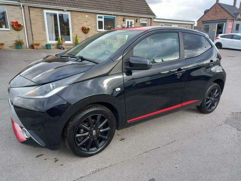 A 2017 TOYOTA AYGO VVT-I X-PRESS A 2017 TOYOTA AYGO VVT-I X-PRESS