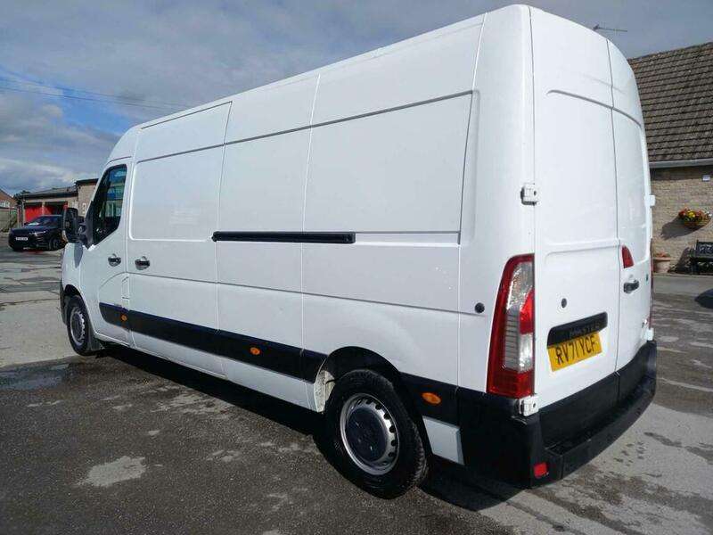 A 2021 RENAULT MASTER LM35 BUSINESS ENERGY DCI A 2021 RENAULT MASTER LM35 BUSINESS ENERGY DCI