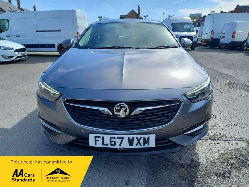 A 2017 VAUXHALL INSIGNIA GRAND SPORT TECH LINE NAV ECOTEC A 2017 VAUXHALL INSIGNIA GRAND SPORT TECH LINE NAV ECOTEC