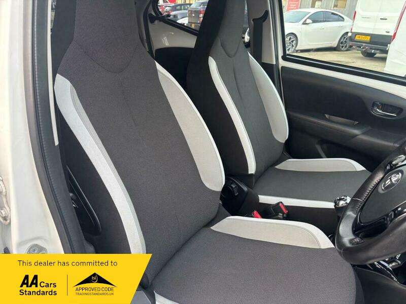 2017 TOYOTA AYGO 2017 TOYOTA AYGO