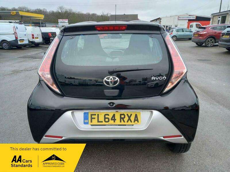 A 2014 TOYOTA AYGO VVT-I X-CLUSIV A 2014 TOYOTA AYGO VVT-I X-CLUSIV