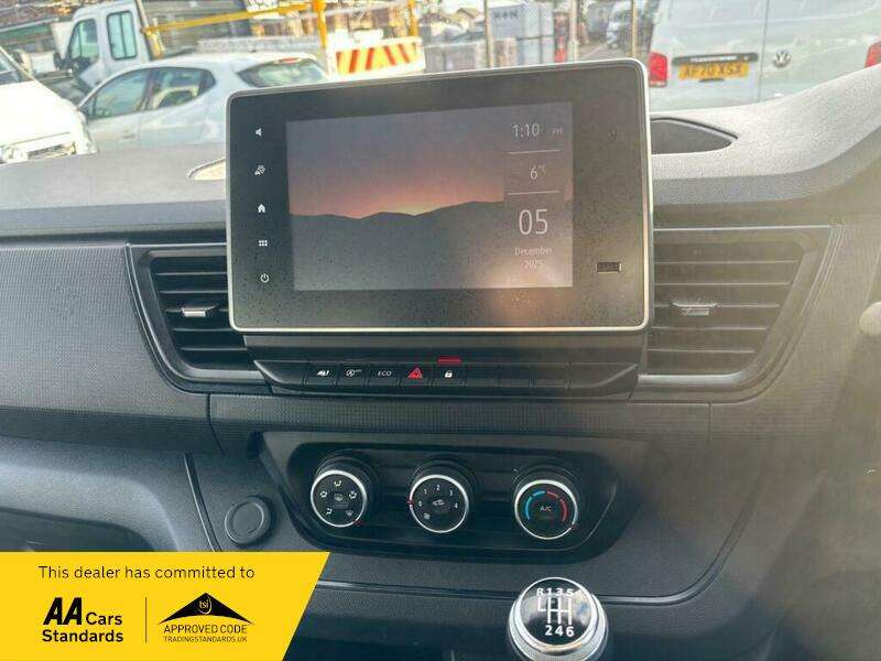 2022 RENAULT TRAFIC 2022 RENAULT TRAFIC