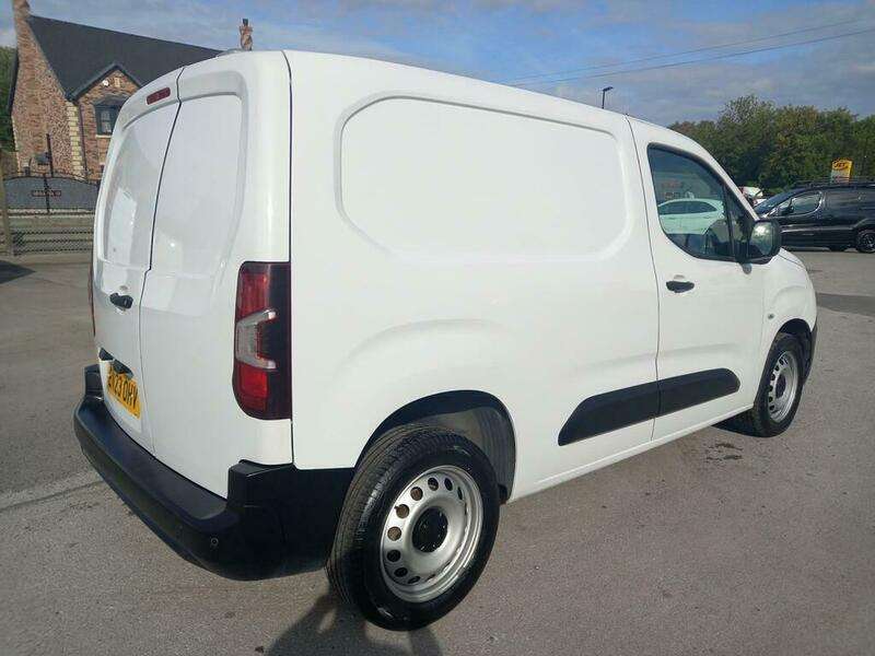 A 2023 CITROEN BERLINGO 1000 ENTERPRISE EDITION M BLUEHDI A 2023 CITROEN BERLINGO 1000 ENTERPRISE EDITION M BLUEHDI