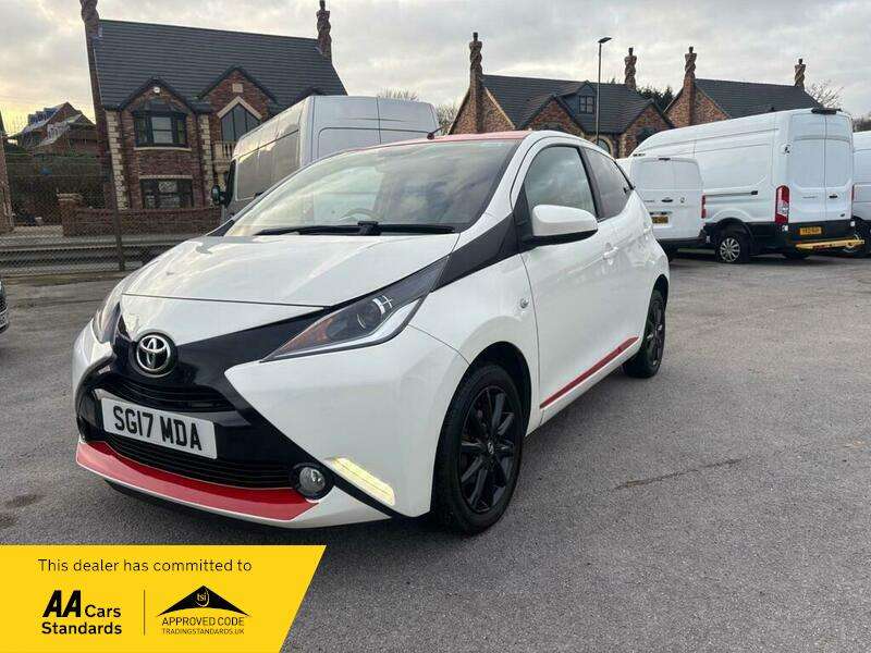 A 2017 TOYOTA AYGO VVT-I X-PRESS A 2017 TOYOTA AYGO VVT-I X-PRESS