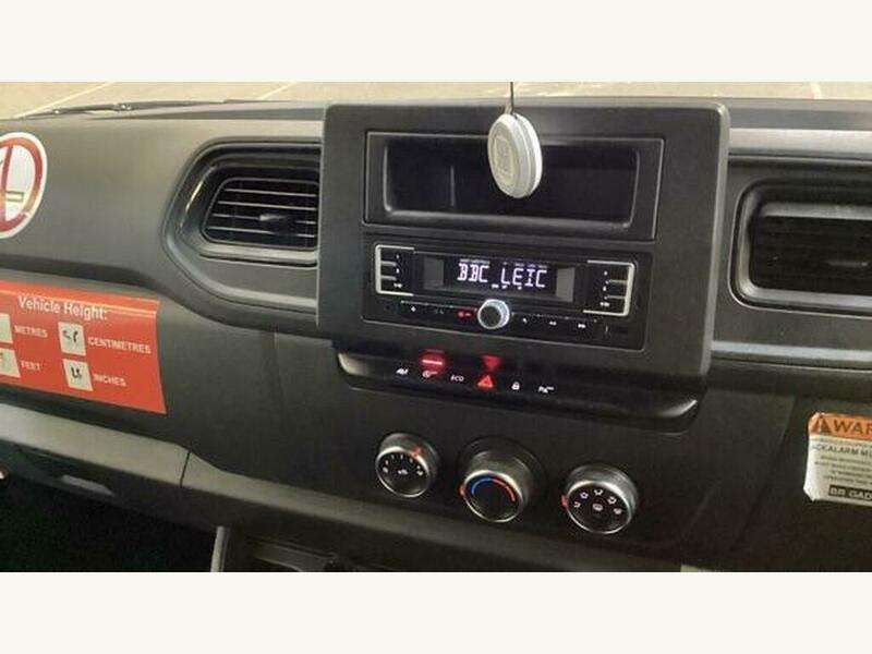 A 2021 RENAULT MASTER LM35 BUSINESS ENERGY DCI A 2021 RENAULT MASTER LM35 BUSINESS ENERGY DCI