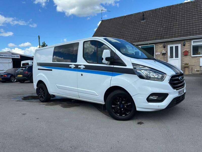 A 2022 FORD TRANSIT CUSTOM 320 LIMITED DCIV ECOBLUE A 2022 FORD TRANSIT CUSTOM 320 LIMITED DCIV ECOBLUE