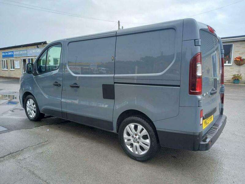 A 2023 RENAULT TRAFIC SL30 EXTRA DCI A 2023 RENAULT TRAFIC SL30 EXTRA DCI