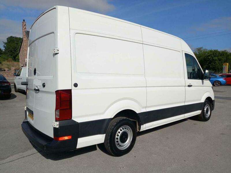 A 2020 VOLKSWAGEN CRAFTER CR35 TDI M H/R P/V TRENDLINE A 2020 VOLKSWAGEN CRAFTER CR35 TDI M H/R P/V TRENDLINE