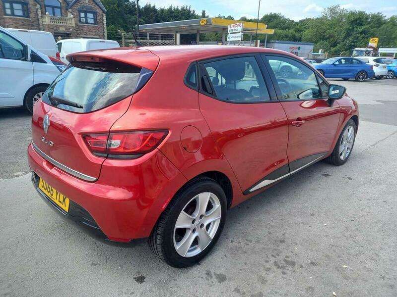 A 2016 RENAULT CLIO DYNAMIQUE NAV 16V A 2016 RENAULT CLIO DYNAMIQUE NAV 16V