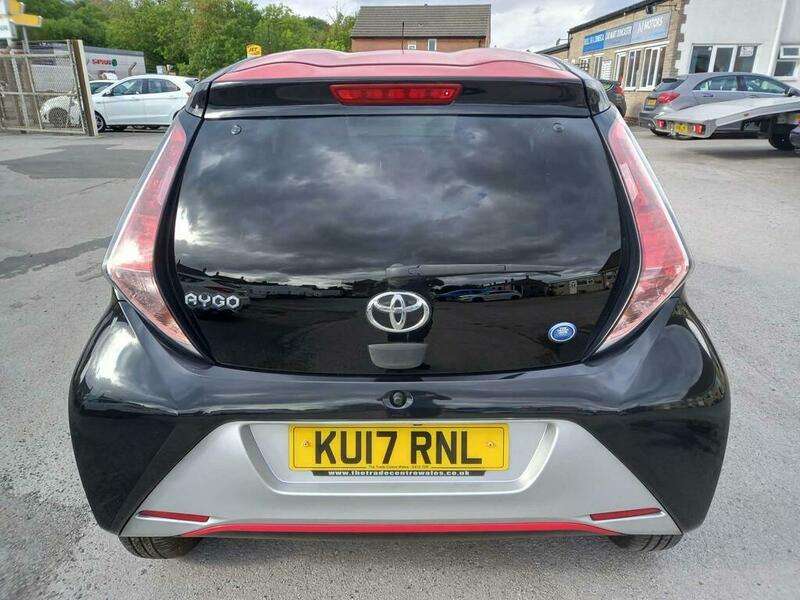 2017 TOYOTA AYGO 2017 TOYOTA AYGO