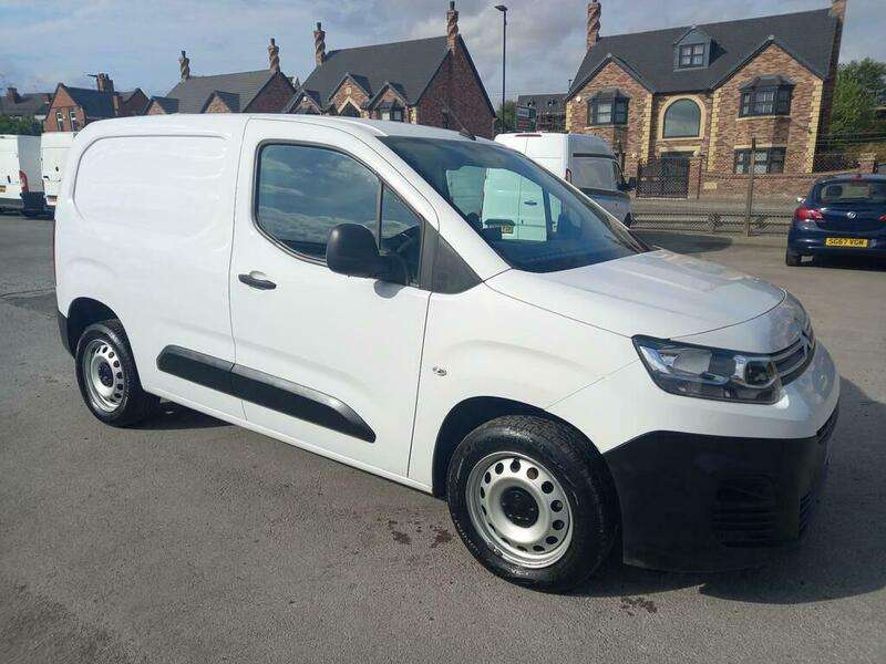 A 2023 CITROEN BERLINGO 1000 ENTERPRISE EDITION M BLUEHDI A 2023 CITROEN BERLINGO 1000 ENTERPRISE EDITION M BLUEHDI