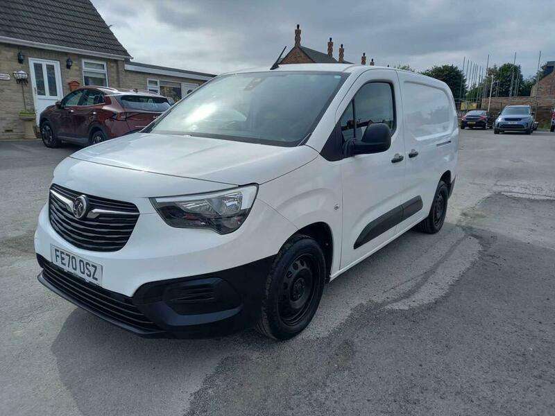 A 2021 VAUXHALL COMBO L2H1 2300 EDITION S/S A 2021 VAUXHALL COMBO L2H1 2300 EDITION S/S