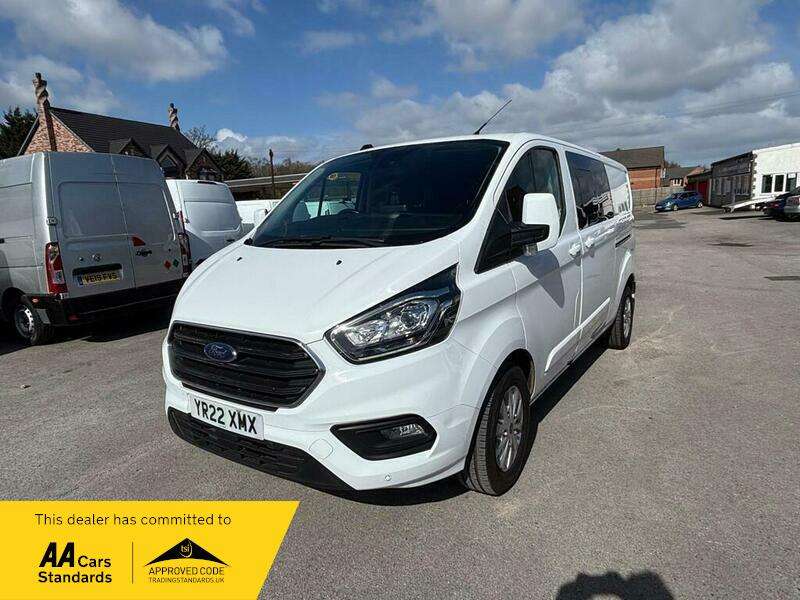 A 2022 FORD TRANSIT CUSTOM 320 LIMITED DCIV ECOBLUE A 2022 FORD TRANSIT CUSTOM 320 LIMITED DCIV ECOBLUE
